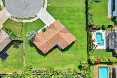 ROOM FOR POOL, AND NO HOMEOWNERS FEES HERE..
