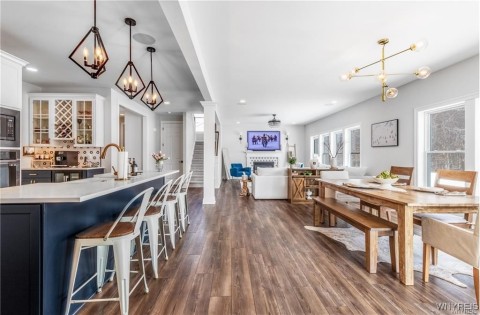 Bright Open Floor Plan