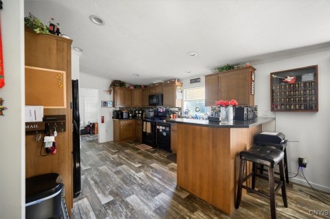 dining/kitchen