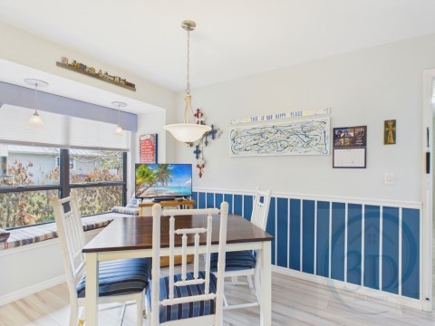  Enjoy the window seat