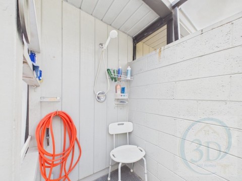 outdoor shower on the patio