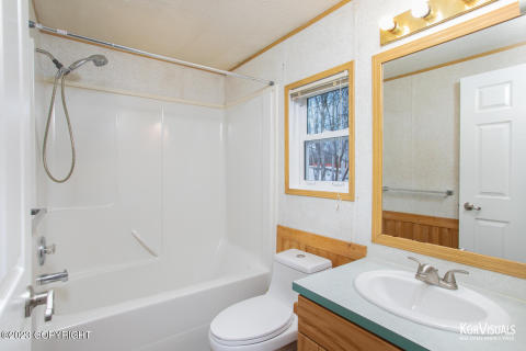 4400 Captain Cook-16