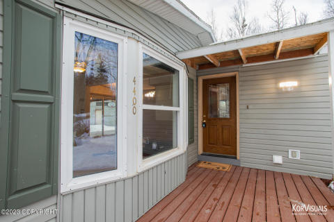 4400 Captain Cook-18