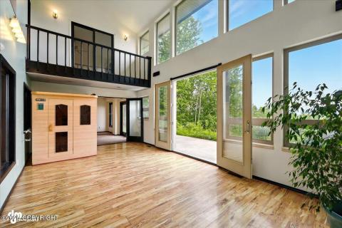 025-IMG_3651_with_clouds