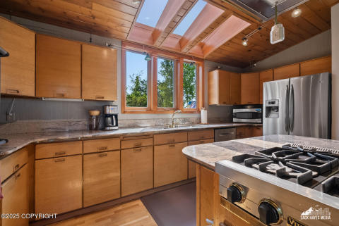 029-11411snowlinedr_ZHM_029 029-11411snowlinedr_ZHM_029