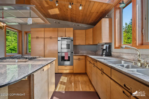 034-11411snowlinedr_ZHM_034 034-11411snowlinedr_ZHM_034