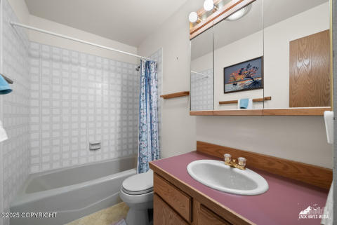 Hallway Full Bath Hallway Full Bath