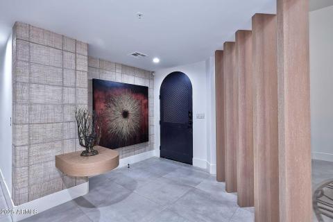 Night-Foyer
