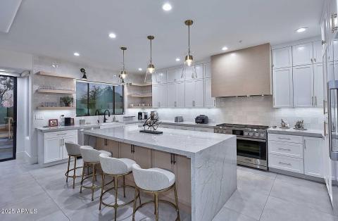 Night-Kitchen