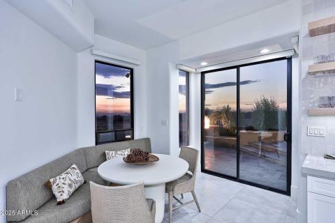 Night-Breakfast Nook