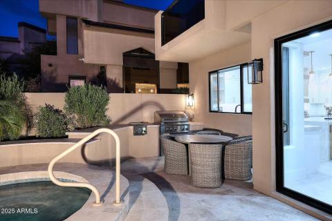 Night-Patio-BBQ Grill