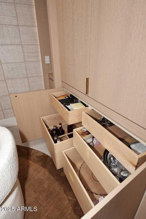 Dining Room-Pullouts
