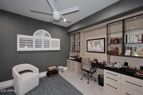 Den-Office
