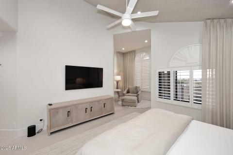 Primary Bedroom2