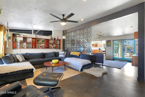 Living room Open Concept