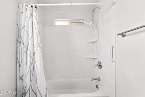 33-web-or-mls-Apache-33