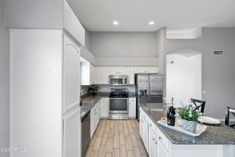 Kitchen 4