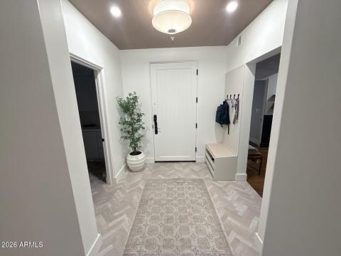 Spacious Entryway Spacious Entryway