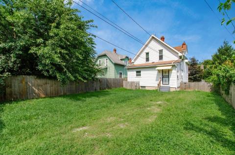 032_79b0_F 379 Midland Ave057