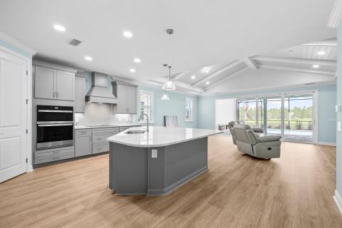 11-web-or-mls-9441 Escape Ave-22