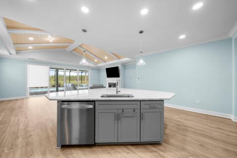 13-web-or-mls-9441 Escape Ave-24