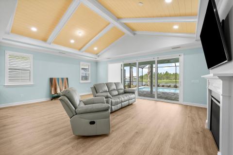 14-web-or-mls-9441 Escape Ave-25