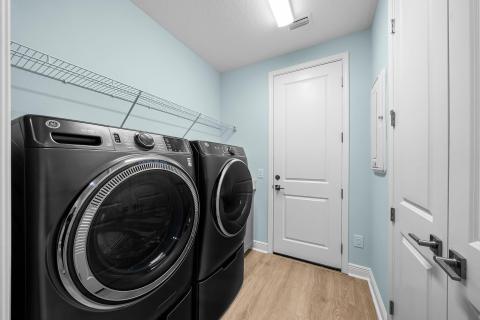 24-web-or-mls-9441 Escape Ave-19