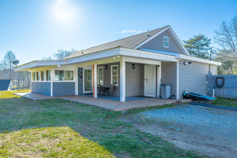 738 Orchard Drive HD-128