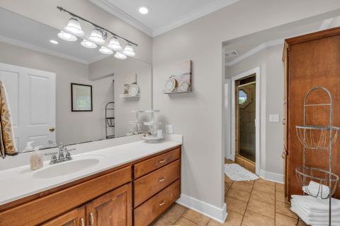 En Suite Bath