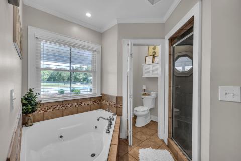 En Suite Bath