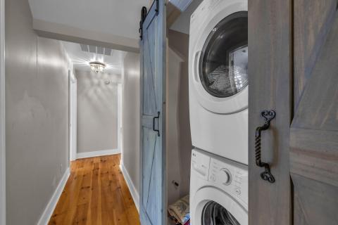 SECOND Laundry located Upstairs!