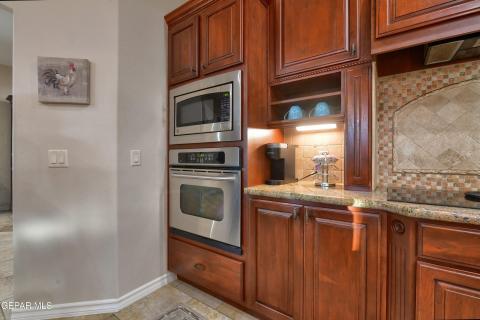 6320 Franklin Desert Dr Revised stove sh 6320 Franklin Desert Dr Revised stove sh