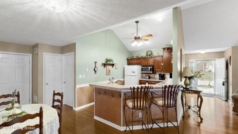 10223 Pine Glen Cir-10 10223 Pine Glen Cir-10