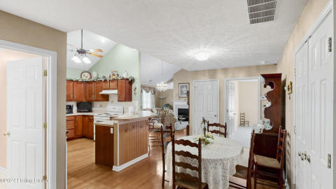 10223 Pine Glen Cir-11 10223 Pine Glen Cir-11