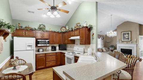 10223 Pine Glen Cir-12 10223 Pine Glen Cir-12