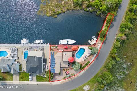 01-Overhead Aerial OUTLINE