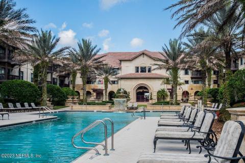 Laterra Courtyard and Pool