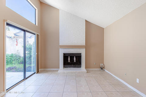 2421 Brittany Court (8) 2421 Brittany Court (8)