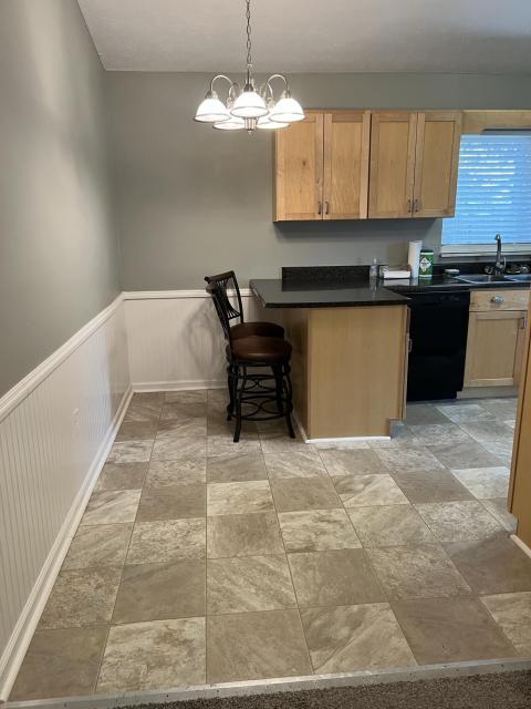 Kitchen/Bar