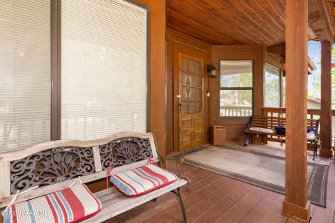 003_Front Entry Deck