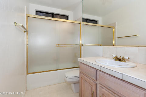 022_Downstairs Bathroom