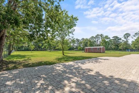 Pavers/Back Yard