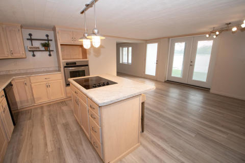 61216 N Main Jones  Kitchen 6