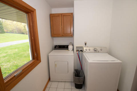 61216 N Main Jones  Laundry  2