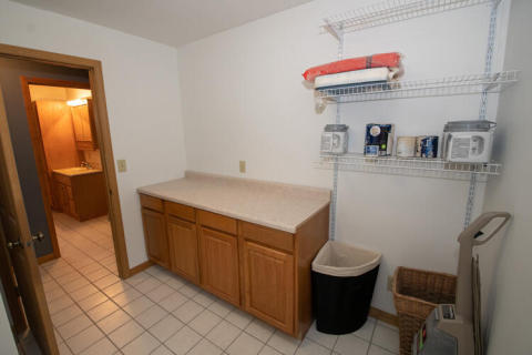 61216 N Main Jones  Laundry  3