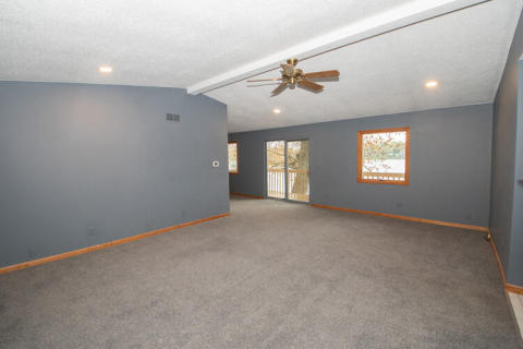 61216 N Main Jones  Living room  5
