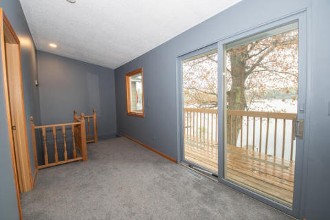 61216 N Main Jones  Living room  7