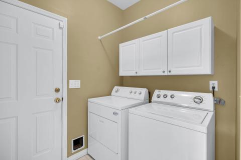 Screened-in porch with hot tub