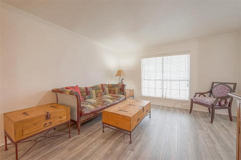 Listing picture 2