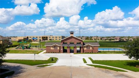 Community Pool and Mark Twain Elementary in back